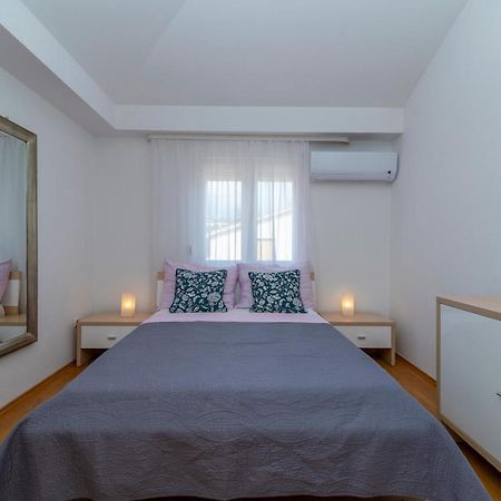Apartment Angela Trogir Eksteriør bilde