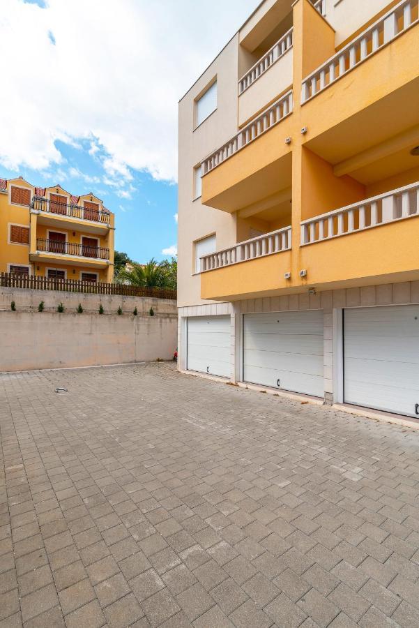 Apartment Angela Trogir Eksteriør bilde