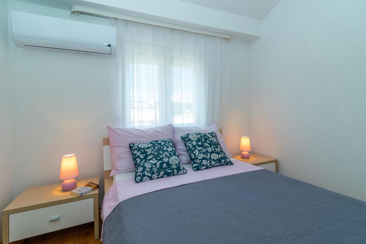 Apartment Angela Trogir Eksteriør bilde
