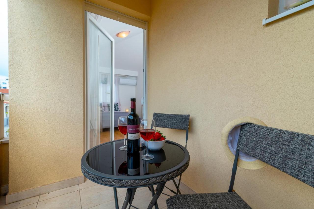 Apartment Angela Trogir Eksteriør bilde